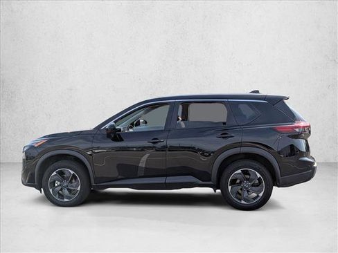 Used 2024 Nissan Rogue SV image 9