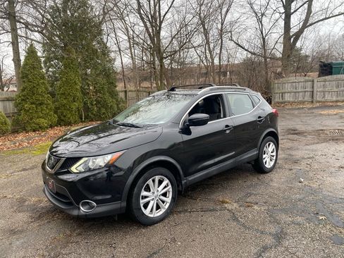 Used 2018 Nissan Rogue Sport SV w/ SV All-Weather Package image 1