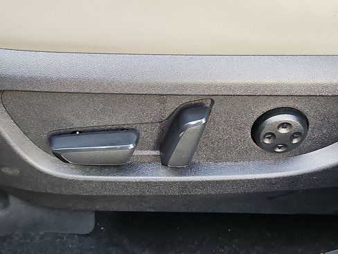 Used 2023 INFINITI QX50 Luxe image 28