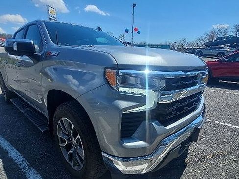 Certified 2025 Chevrolet Silverado 1500 LT w/ All Star Edition Plus AWD/4WD image 3