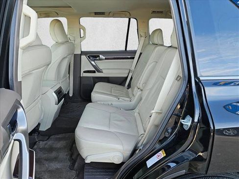 Used 2017 Lexus GX 460 Premium image 22