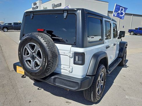 Used 2022 Jeep Wrangler Unlimited Sport image 7