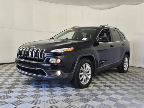 Used 2016 Jeep Cherokee Limited image 4