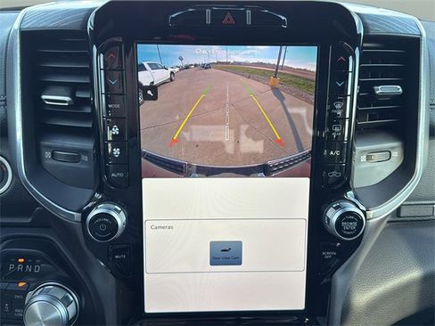 Used 2023 RAM 1500 Laramie image 31