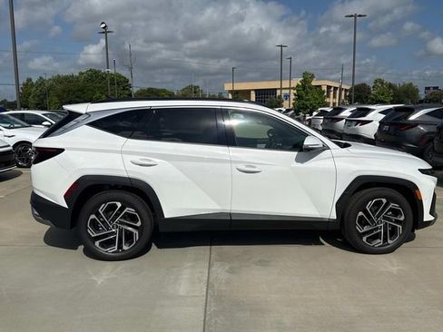 New 2026 Hyundai Tucson Limited FWD image 11