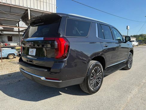 Used 2025 GMC Yukon Elevation w/ Elevation Premium Package image 5