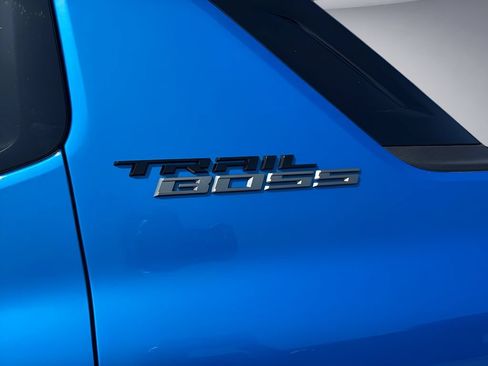 Used 2026 Chevrolet Silverado EV Trail Boss AWD/4WD image 36
