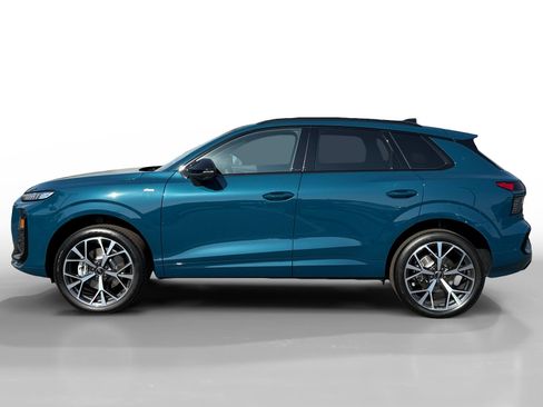 New 2026 Audi Q3 quattro 2.0T AWD/4WD image 2