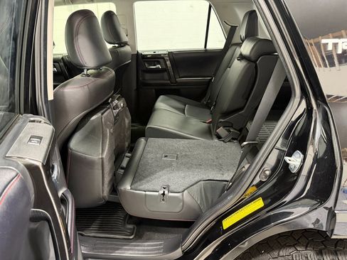 Used 2018 Toyota 4Runner TRD Off-Road Premium image 41