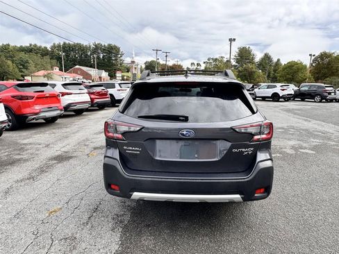 Used 2023 Subaru Outback Limited XT image 8