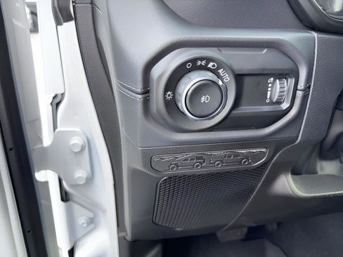 New 2026 Jeep Wrangler Unlimited Sahara AWD/4WD image 14