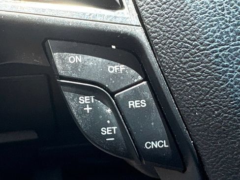 Used 2018 Ford Edge SEL w/ Equipment Group 201A FWD image 14