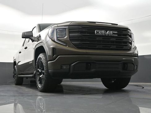 Used 2023 GMC Sierra 1500 Elevation RWD image 31
