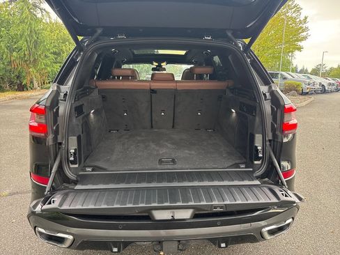 Used 2022 BMW X5 xDrive40i w/ M Sport Package AWD/4WD image 28