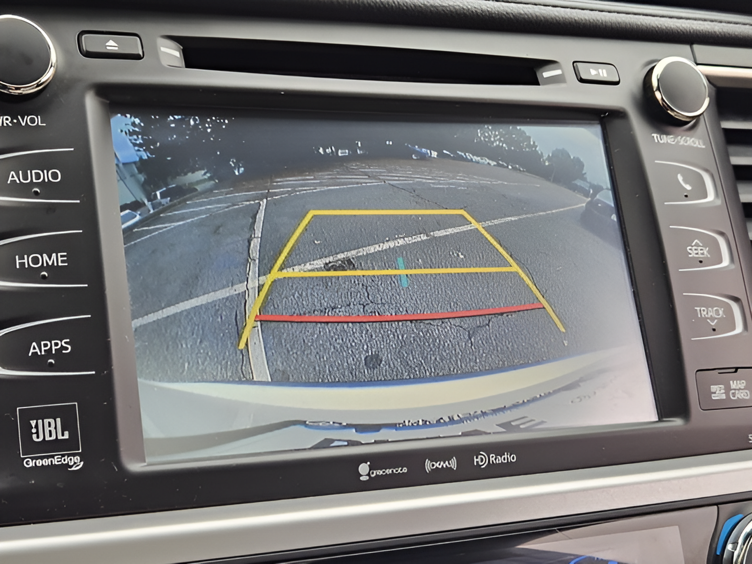 Used 2019 Toyota Highlander Limited FWD image 22