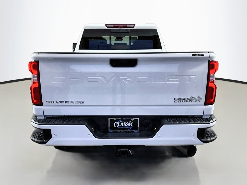 Used 2024 Chevrolet Silverado 2500 High Country w/ Technology Package AWD/4WD image 6