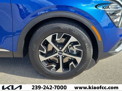 Certified 2024 Kia Sportage EX FWD image 7