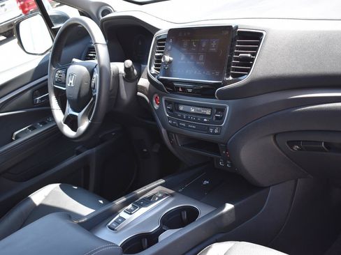 Used 2025 Honda Ridgeline RTL image 15