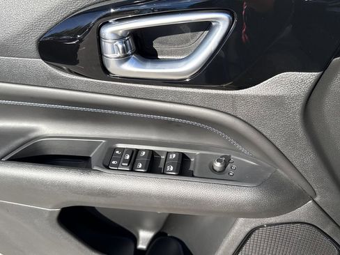 New 2026 Jeep Compass Limited image 20