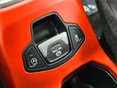 Used 2022 Jeep Renegade Trailhawk w/ Trailer Tow Group AWD/4WD image 25
