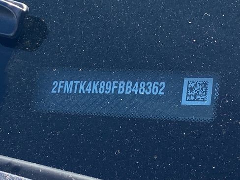 Used 2015 Ford Edge Titanium image 34