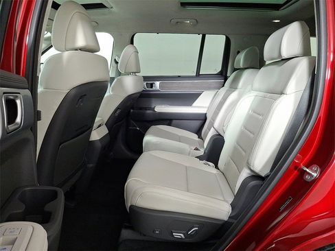 Used 2024 Hyundai Santa Fe Calligraphy image 14