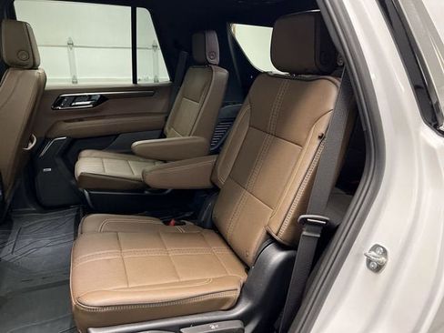 Certified 2025 Chevrolet Tahoe High Country AWD/4WD image 26
