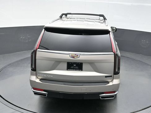 Certified 2024 Cadillac Escalade ESV Premium Luxury AWD/4WD image 36