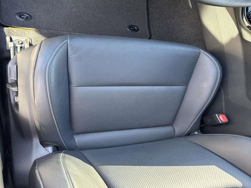 Used 2023 Toyota Prius XLE image 9