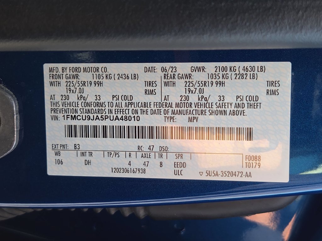 Certified 2023 Ford Escape Platinum w/ Premium Technology Package AWD/4WD image 33