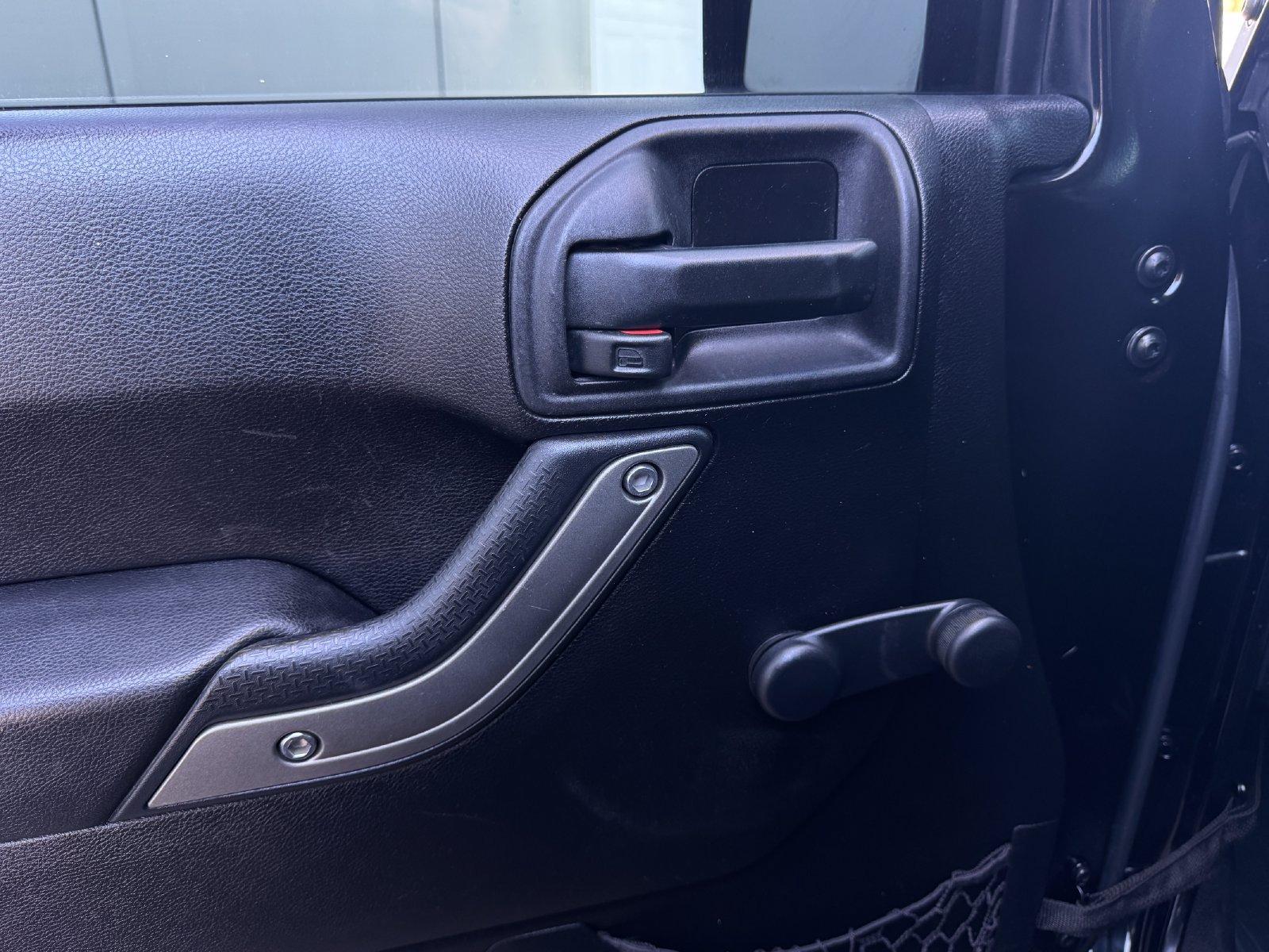 Used 2015 Jeep Wrangler Unlimited Sport AWD/4WD image 11