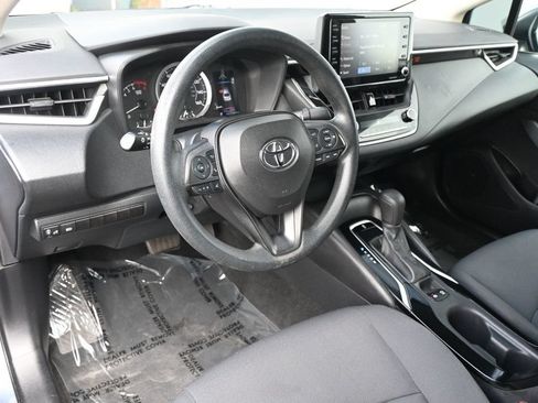 Used 2022 Toyota Corolla LE FWD image 7