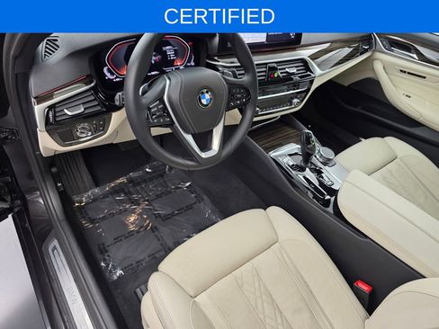 Certified 2023 BMW 530i w/ Premium Package RWD image 11