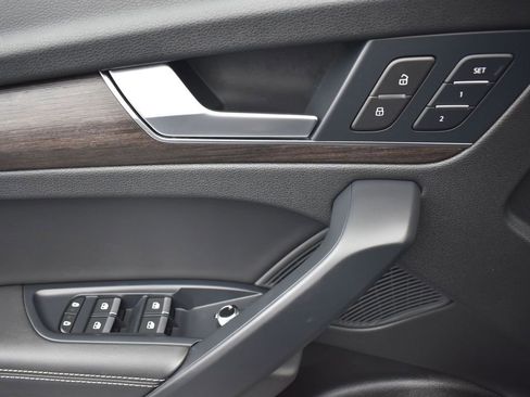 Used 2024 Audi Q5 2.0T Premium Plus image 23