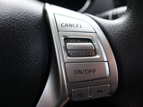 Used 2016 Nissan Rogue S AWD/4WD image 30