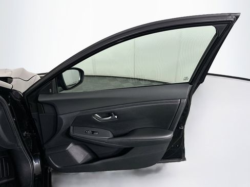 Used 2021 Nissan Sentra SV FWD image 29