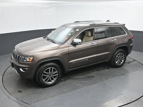 Used 2020 Jeep Grand Cherokee Limited AWD/4WD image 35