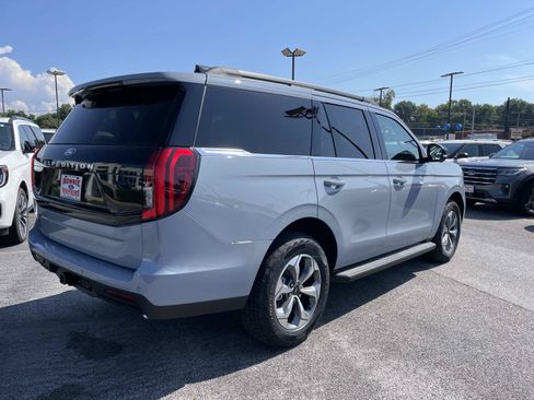 New 2027 Ford Expedition Active AWD/4WD image 3