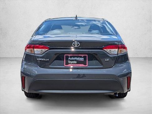 Used 2025 Toyota Corolla LE FWD image 7