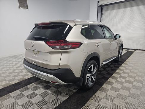 Used 2023 Nissan Rogue Platinum image 4