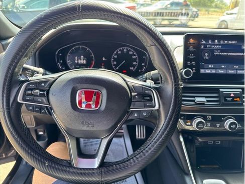 Used 2021 Honda Accord Sport image 17