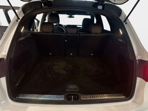 Used 2020 Mercedes-Benz GLC 300 image 11