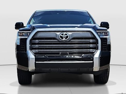 Used 2024 Toyota Tundra Limited AWD/4WD image 2