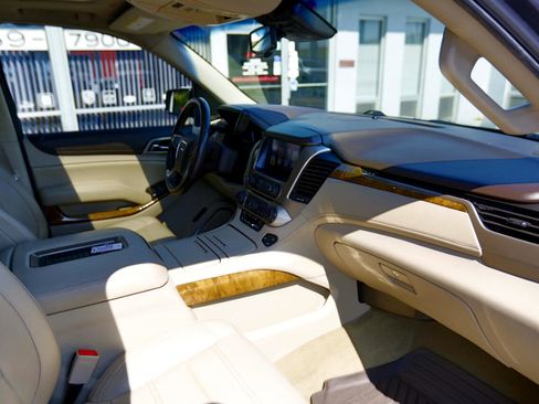 Used 2017 GMC Yukon XL Denali w/ Open Road Package image 22