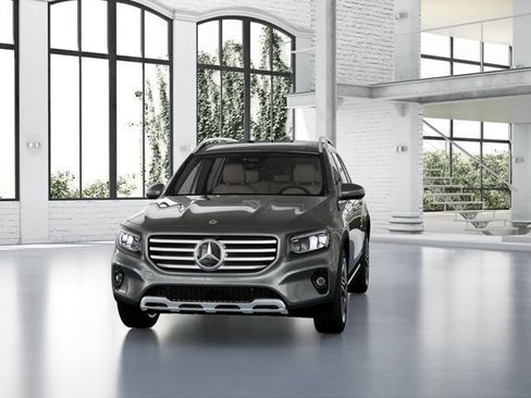 Used 2026 Mercedes-Benz GLB 250 4MATIC image 42