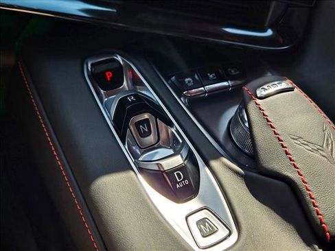 Used 2025 Chevrolet Corvette Z06 image 13