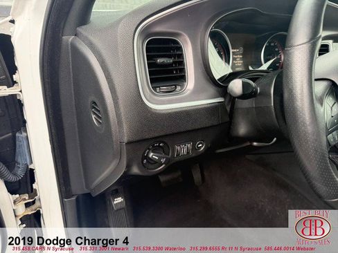 Used 2019 Dodge Charger SXT w/ Driver Confidence Group image 15