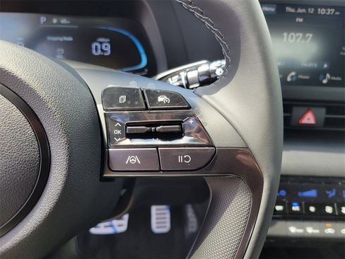 New 2025 Hyundai Elantra Sport image 13