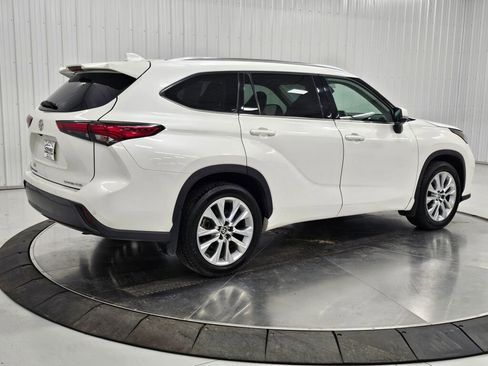 Used 2021 Toyota Highlander Limited image 39