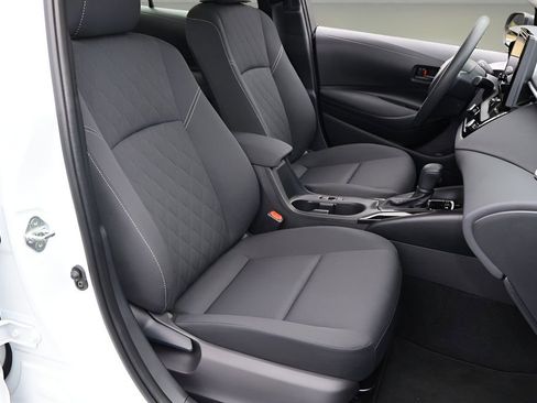 Certified 2025 Toyota Corolla LE image 19